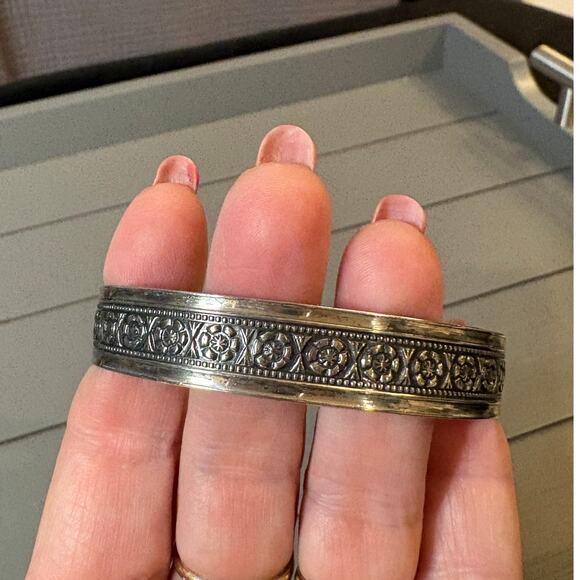 Vintage Sterling Silver Floral Etched Bangle Bracelet